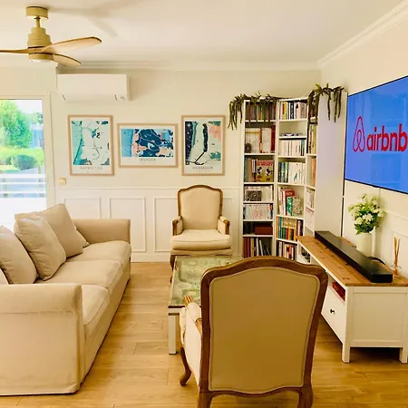 Apartment Charming With Garden